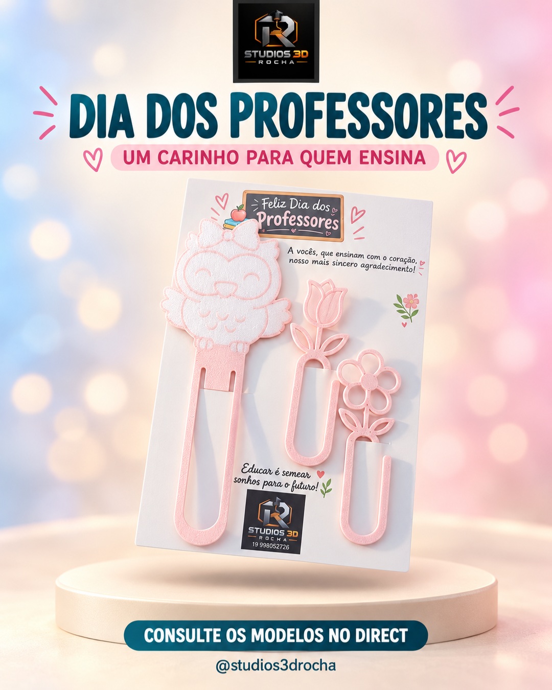 Marcadores rosa com coruja, tulipa e flor no cartão do Dia dos Professores